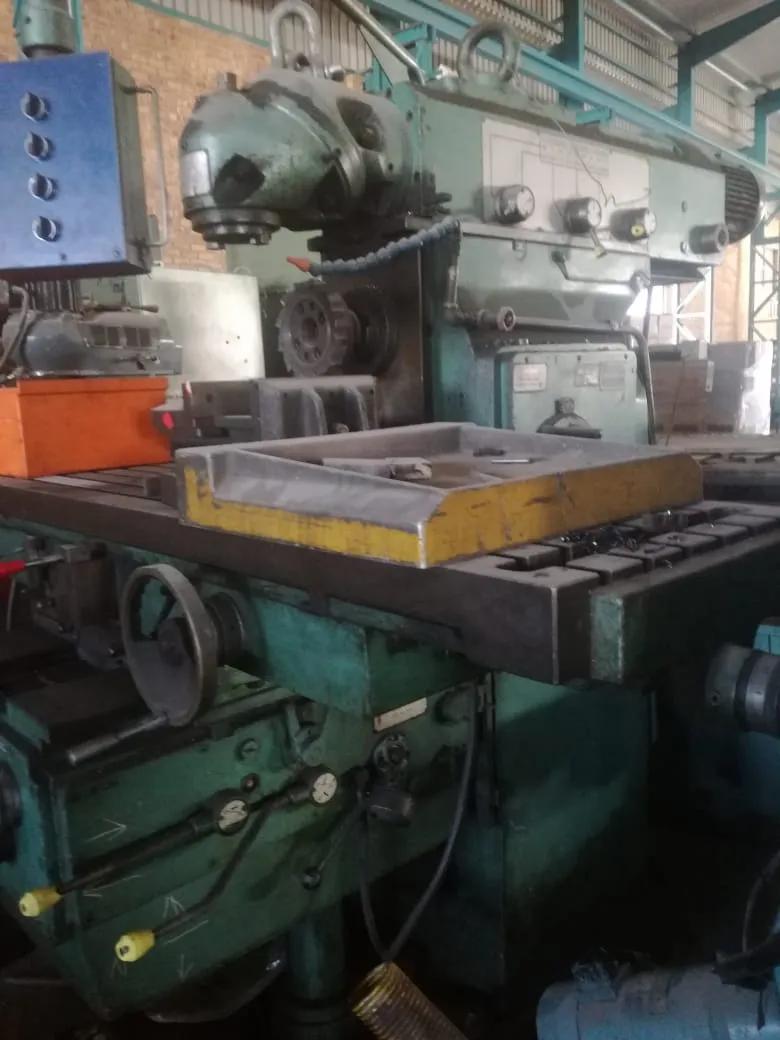 LAGUN NO. 5 UNIVERSAL MILLING MACHINE